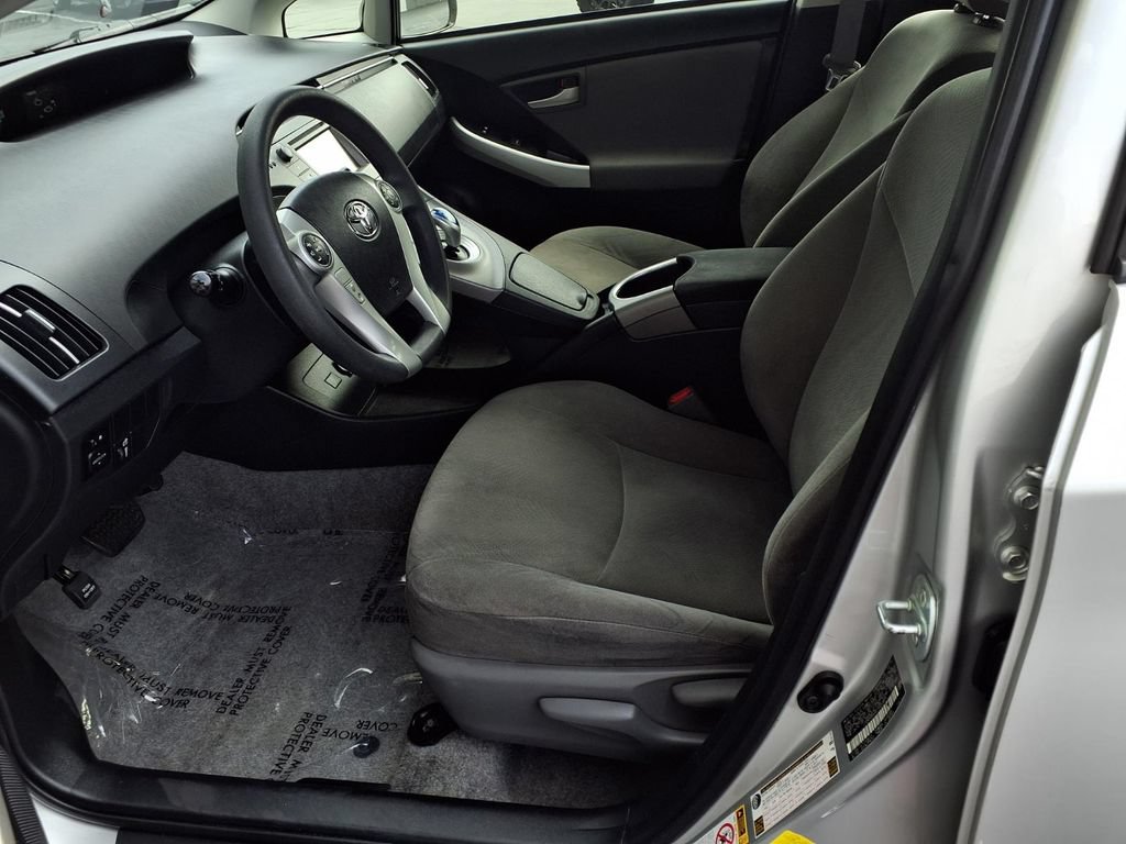 Used 2015 Toyota Prius Two FWD image 19