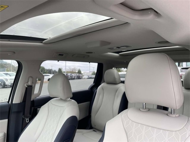 New 2026 Kia Carnival SX image 27