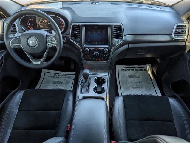 Used 2017 Jeep Grand Cherokee Altitude image 18