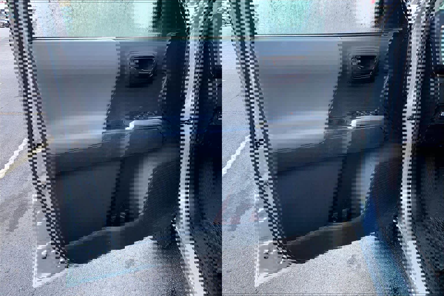 Used 2022 Toyota Tacoma SR5 image 21