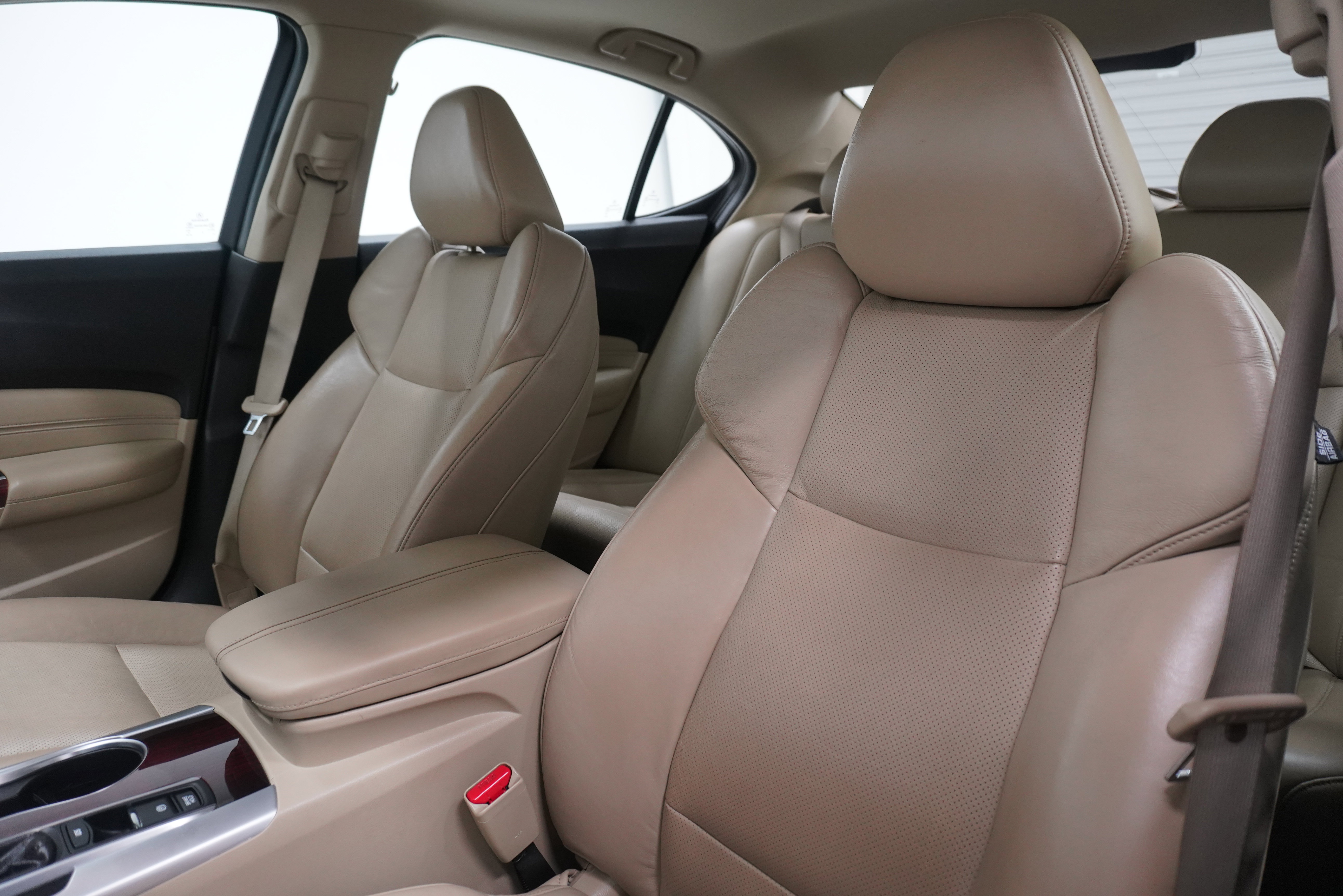 Used 2015 Acura TLX w/ Technology Package FWD image 11