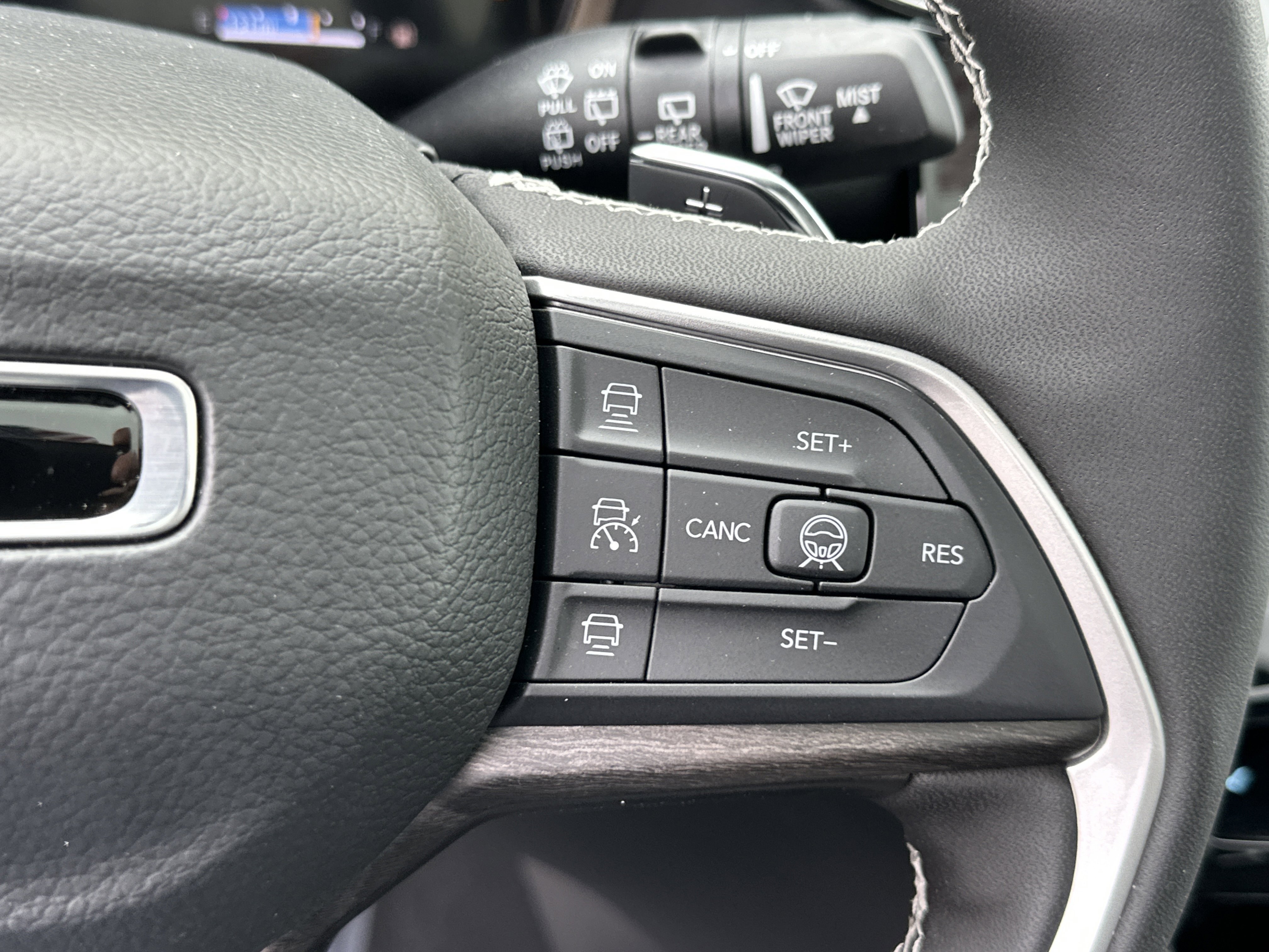 New 2026 Jeep Grand Cherokee L Limited AWD/4WD image 8