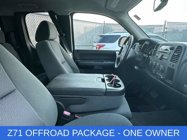 Used 2009 Chevrolet Silverado 1500 LT w/ Power Pack Plus AWD/4WD image 2