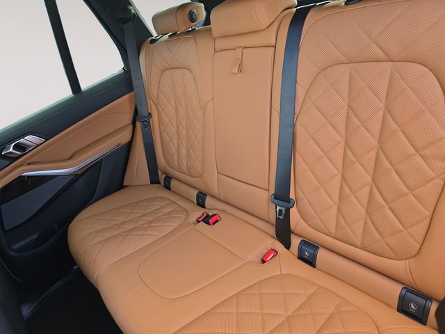 New 2026 BMW X5 xDrive40i AWD/4WD image 13