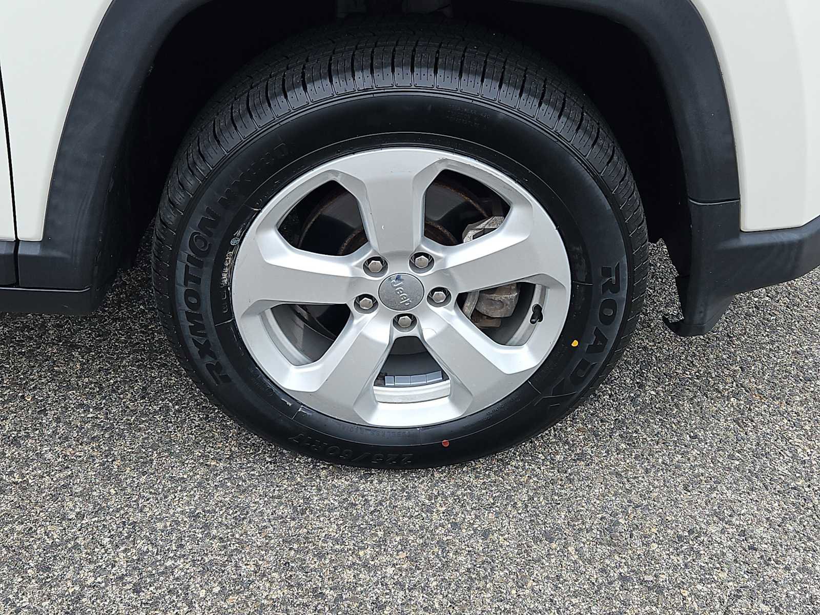 Used 2019 Jeep Compass Latitude AWD/4WD image 10