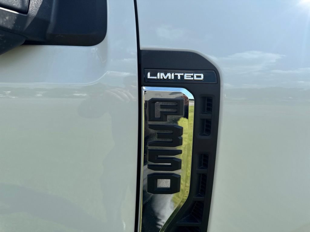 Used 2024 Ford F350 Limited AWD/4WD image 11