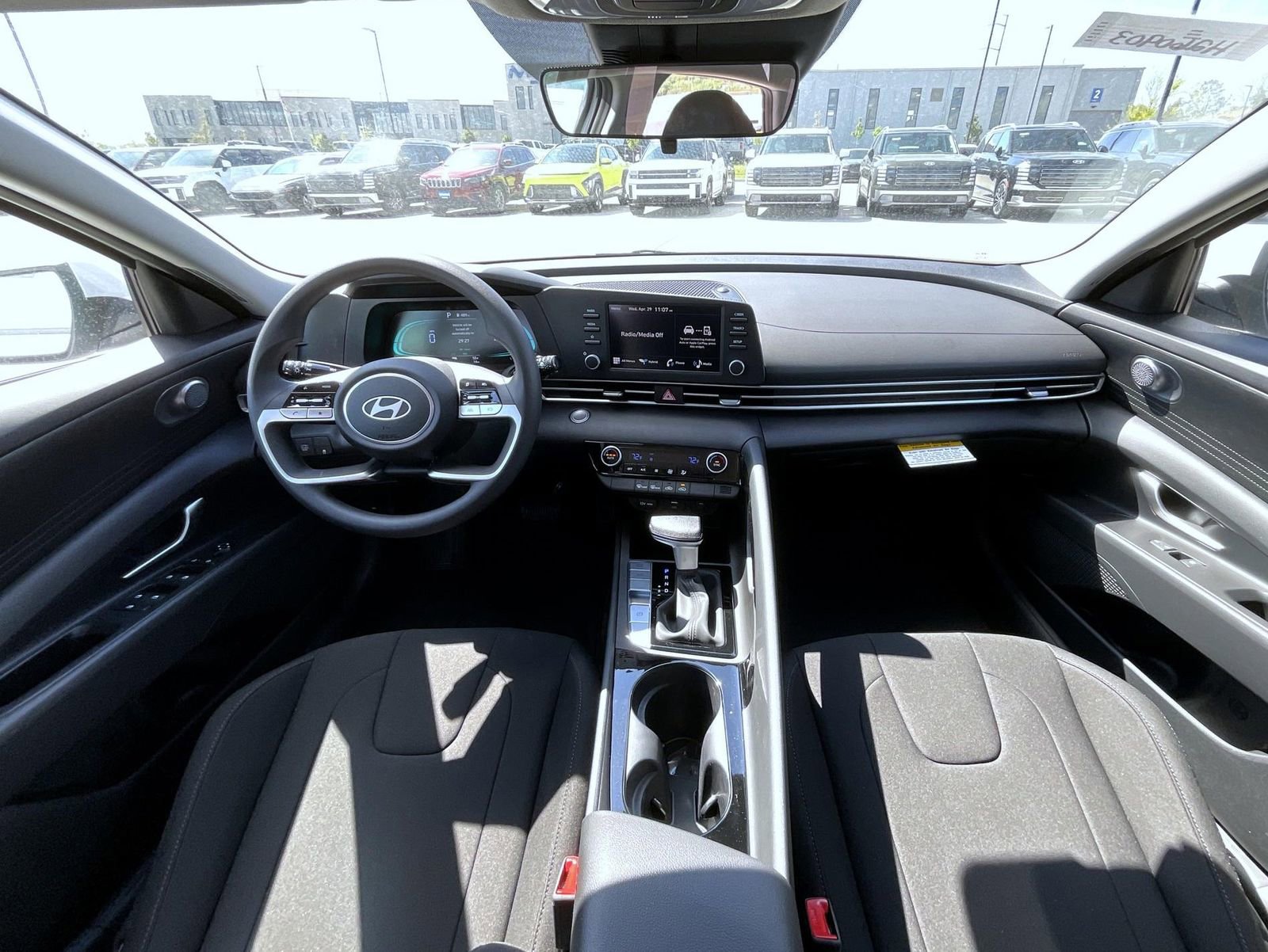 New 2026 Hyundai Elantra Hybrid FWD image 22