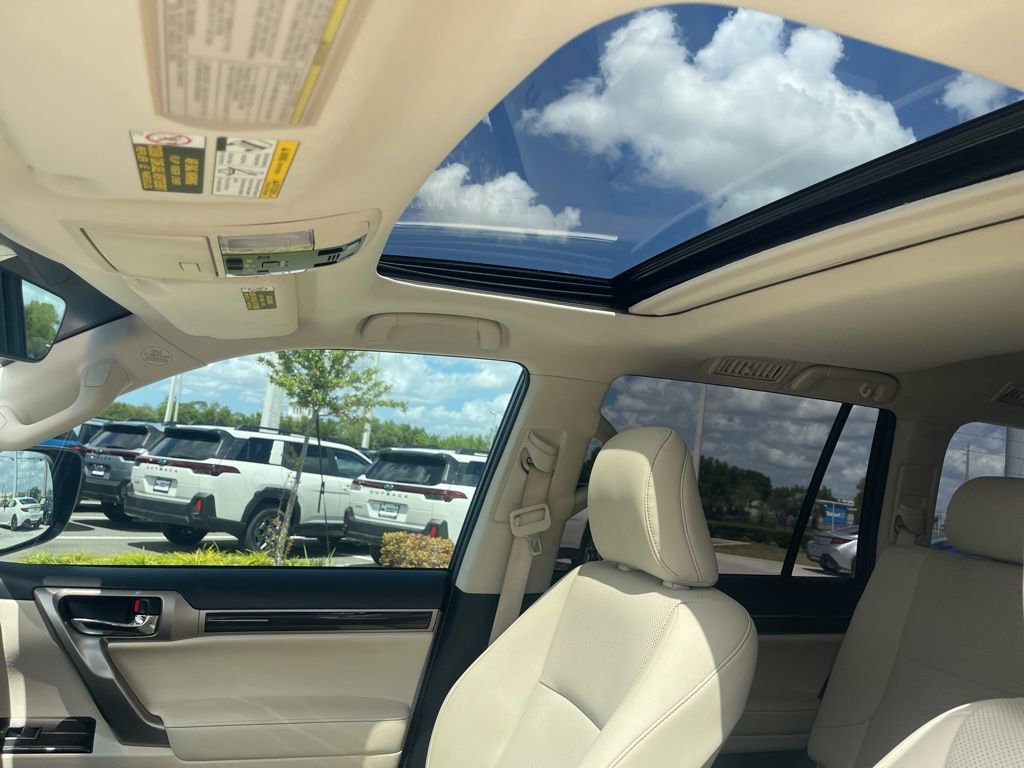 Used 2021 Lexus GX 460 Premium image 23