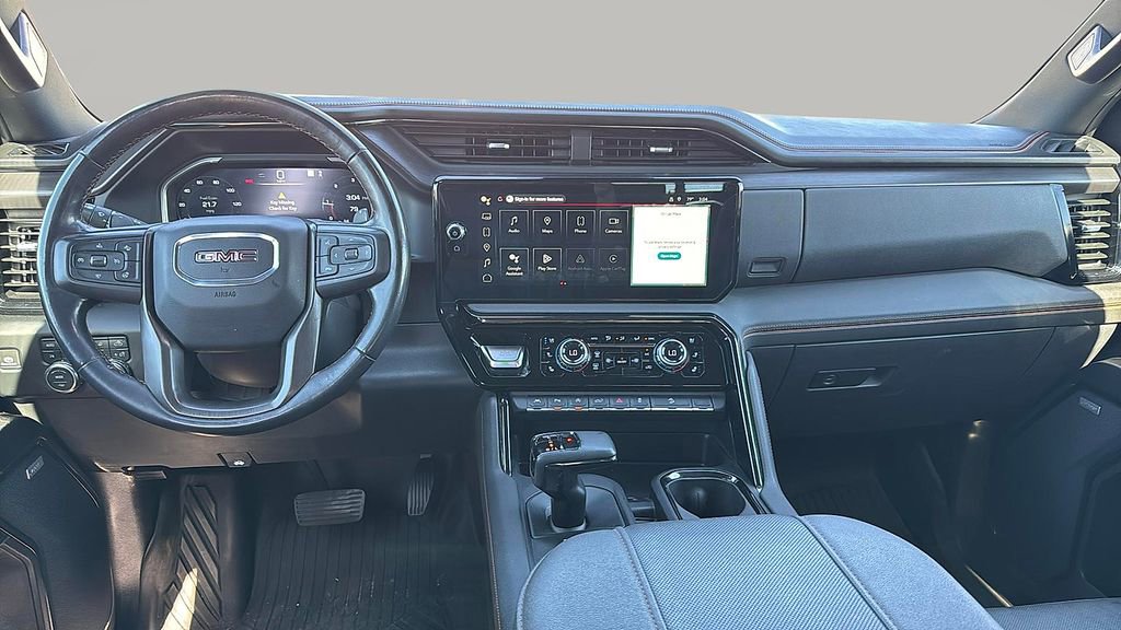 Used 2023 GMC Sierra 1500 AT4 w/ AT4 Premium Package AWD/4WD image 9