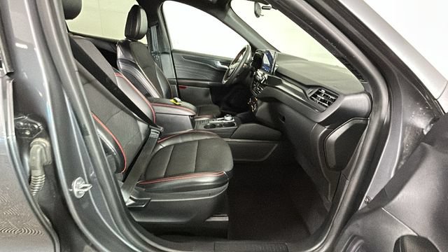 Used 2023 Ford Escape ST-Line AWD/4WD image 31