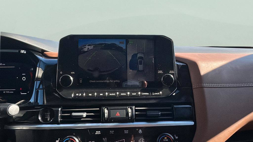 Used 2025 Nissan Pathfinder Platinum image 26