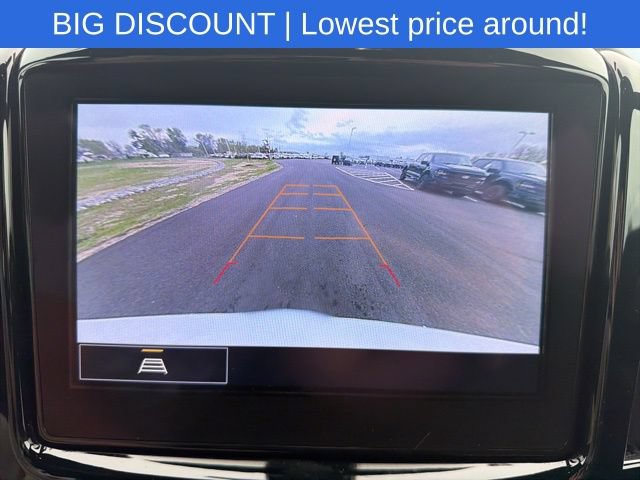 Used 2023 Chevrolet Traverse LT AWD/4WD image 33