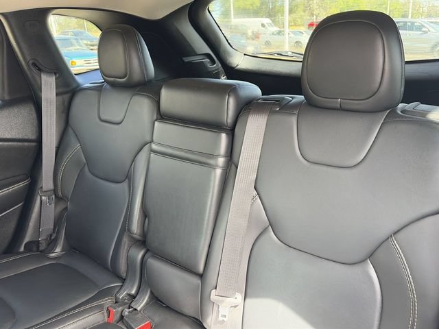 Used 2016 Jeep Cherokee Limited FWD image 32