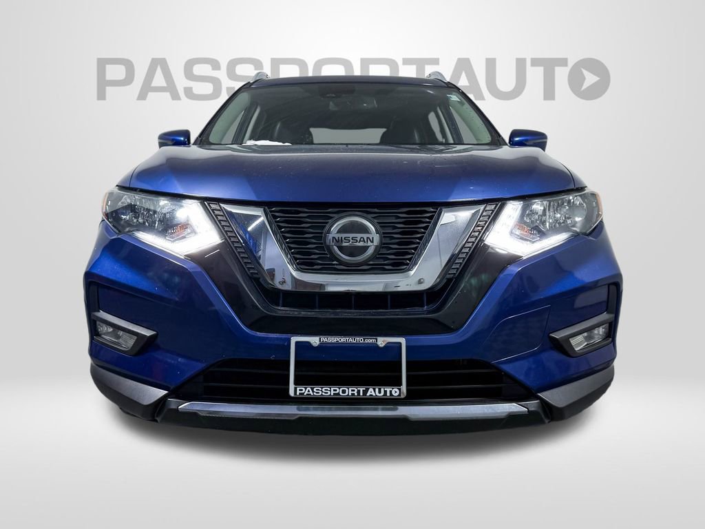 Used 2018 Nissan Rogue SL image 2