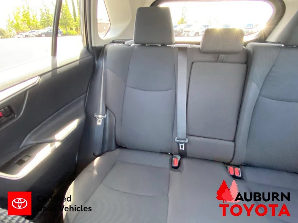 Certified 2022 Toyota RAV4 LE AWD/4WD image 19