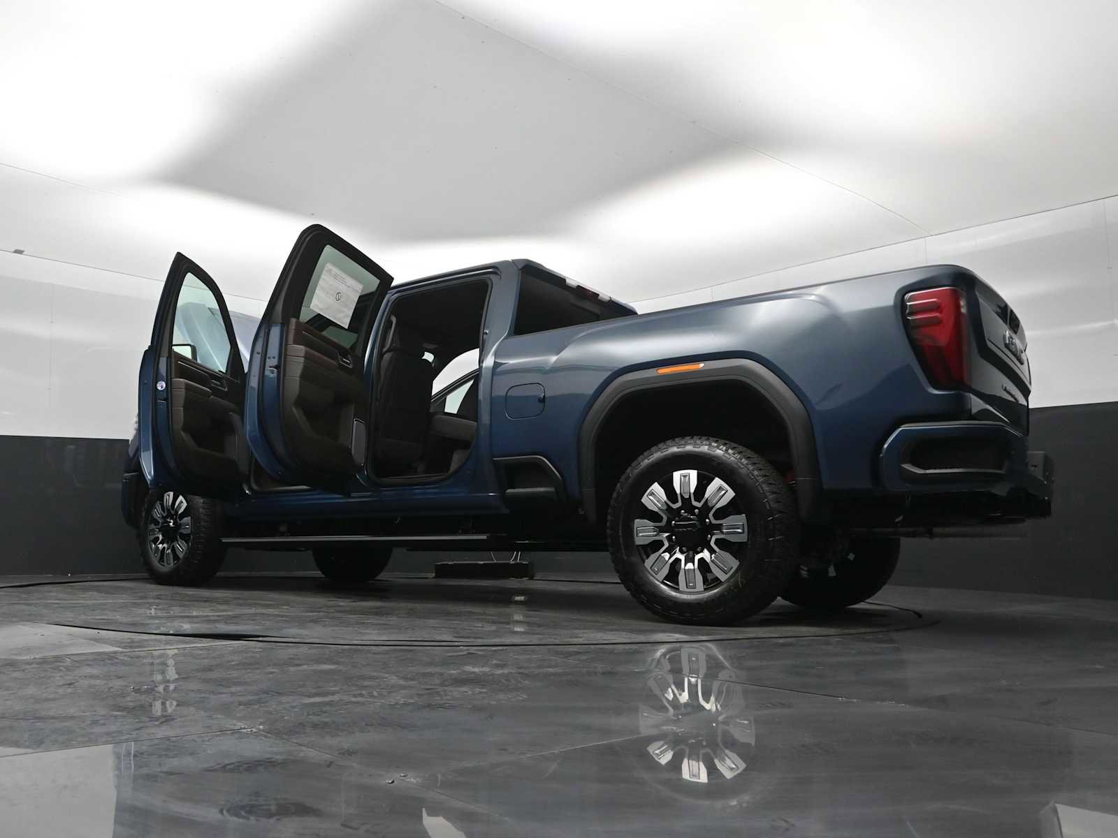 New 2026 GMC Sierra 2500 Denali w/ Denali Reserve Package image 45