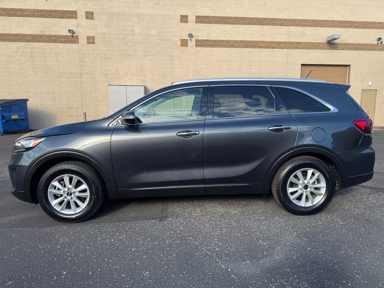 Used 2020 Kia Sorento LX w/ LX I4 Convenience Package image 5