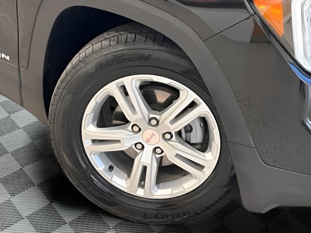Used 2024 GMC Terrain SLE FWD image 22