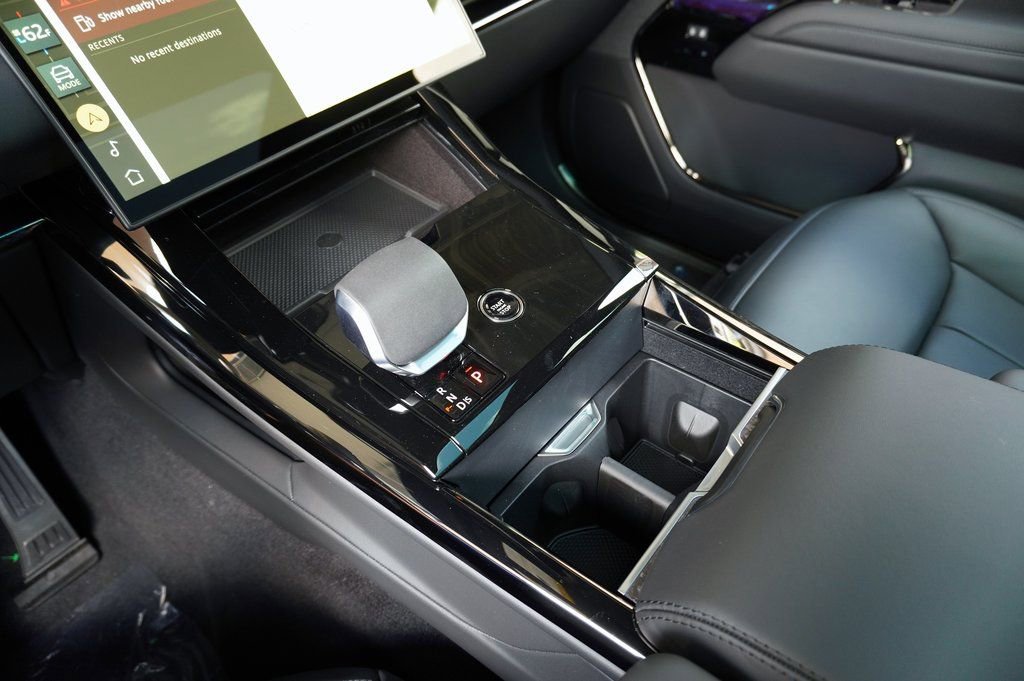 Used 2025 Land Rover Range Rover Sport Dynamic SE image 27