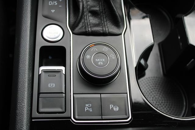 Used 2018 Volkswagen Atlas SEL Premium AWD/4WD image 26