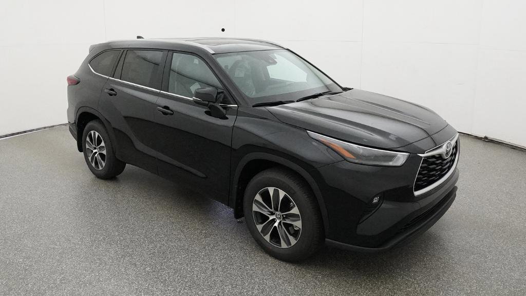 New 2026 Toyota Highlander XLE image 10