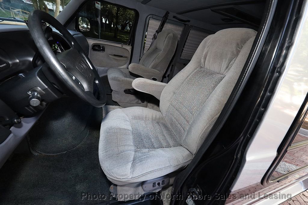 Used 1998 Dodge B1500 image 39