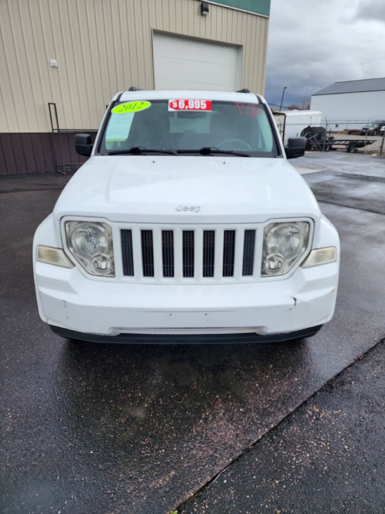 Used 2012 Jeep Liberty Sport AWD/4WD image 3