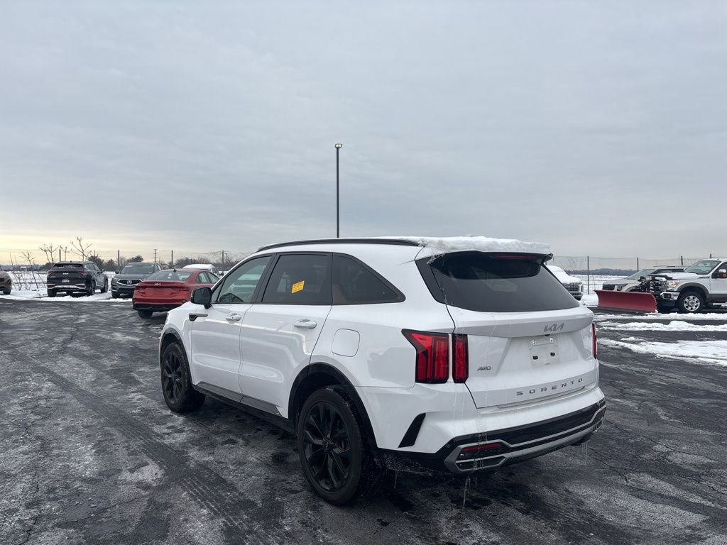 Certified 2022 Kia Sorento SX image 5