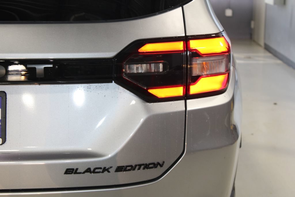 New 2026 Honda Pilot Black Edition image 12