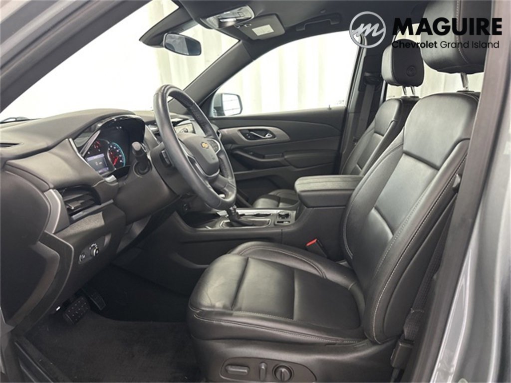 Used 2023 Chevrolet Traverse LT w/ LPO, Floor Liner Package image 3