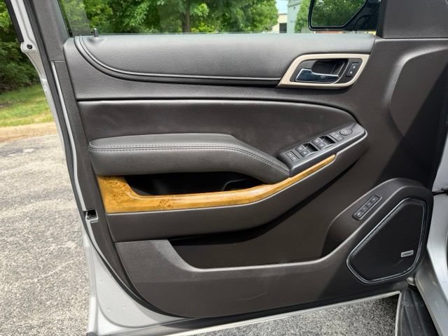 Used 2017 GMC Yukon Denali AWD/4WD image 9
