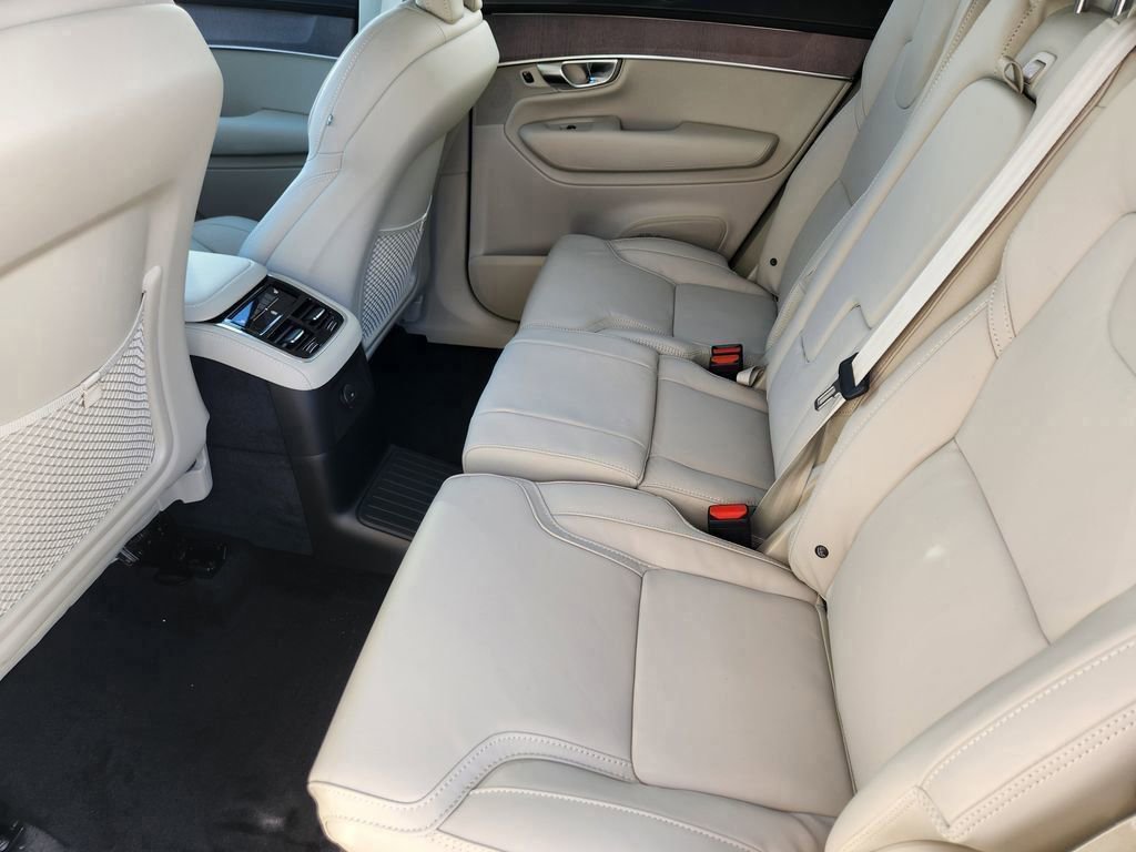 New 2026 Volvo XC90 T8 Ultra w/ Protection Package Premier image 18