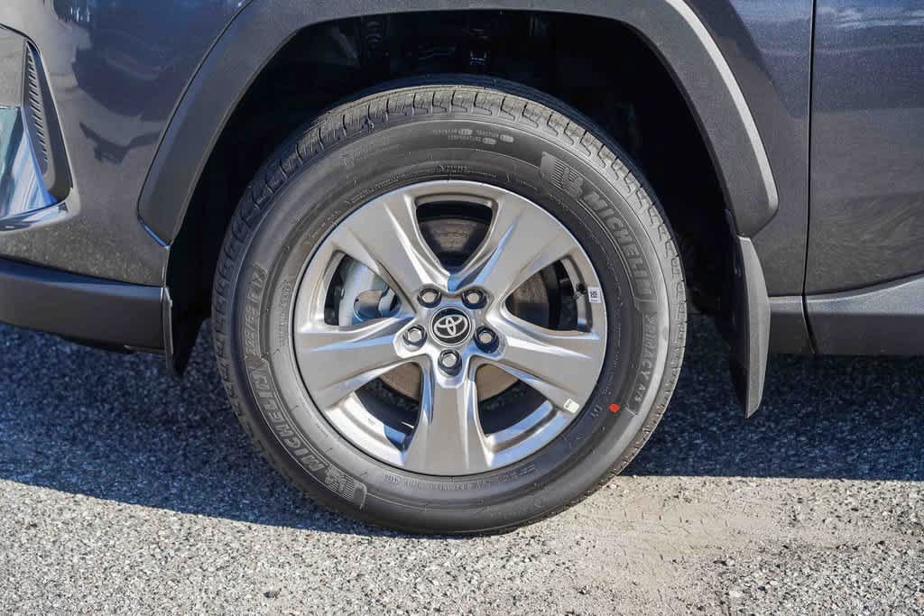 New 2025 Toyota RAV4 LE AWD/4WD image 10