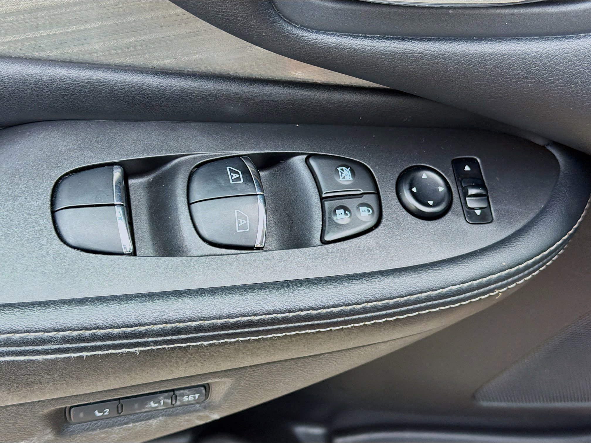 Used 2015 Nissan Murano SL w/ SL Technology Package image 23