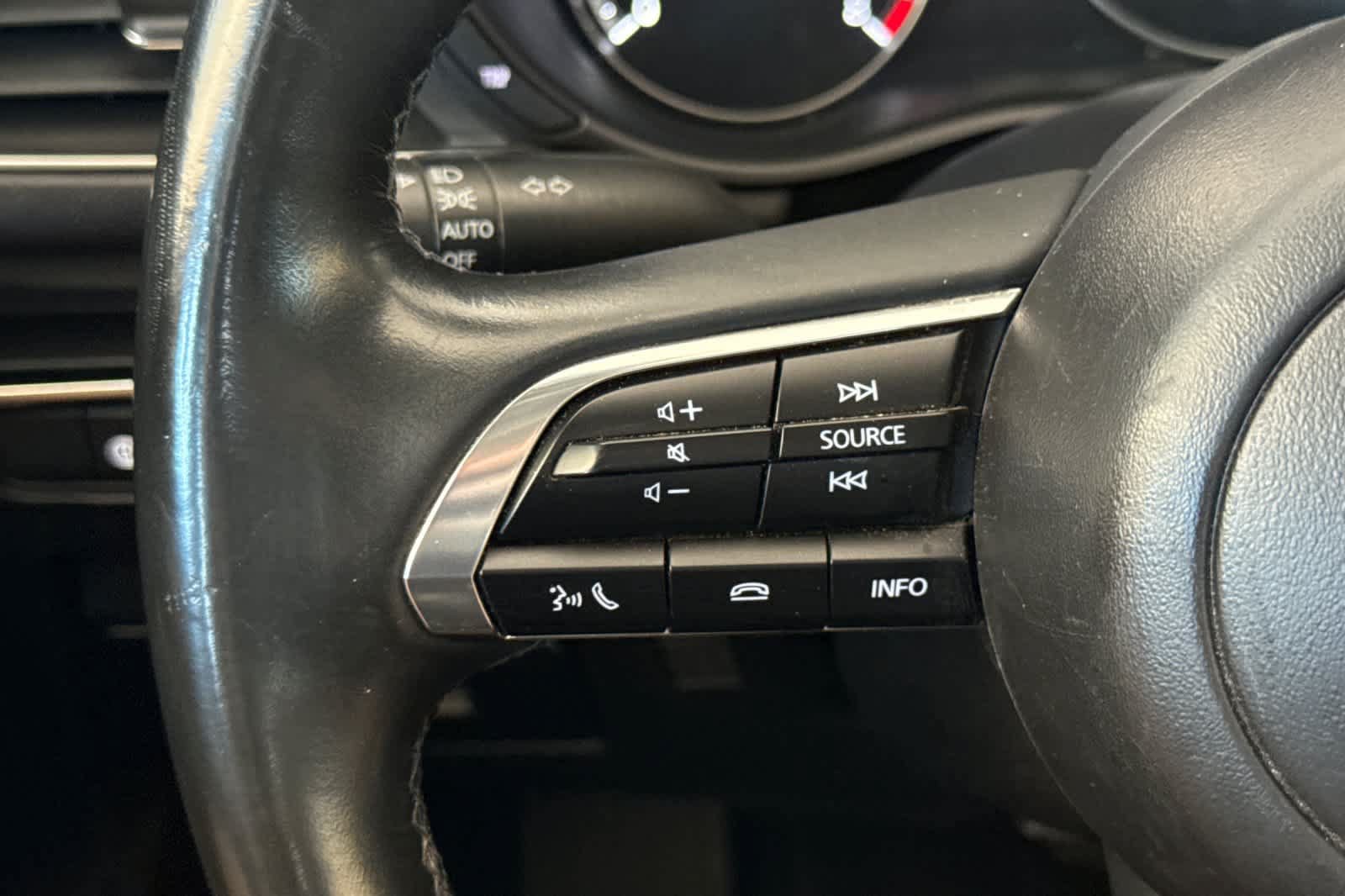 Used 2024 MAZDA MAZDA3 s FWD image 24
