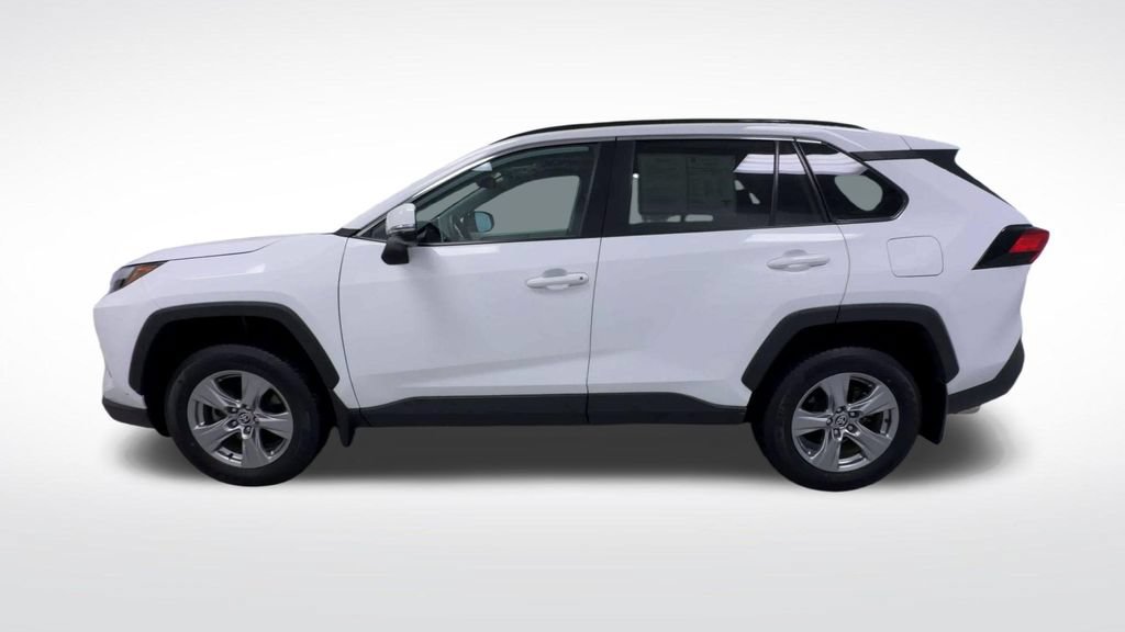 Used 2024 Toyota RAV4 XLE w/ Convenience Package AWD/4WD image 5