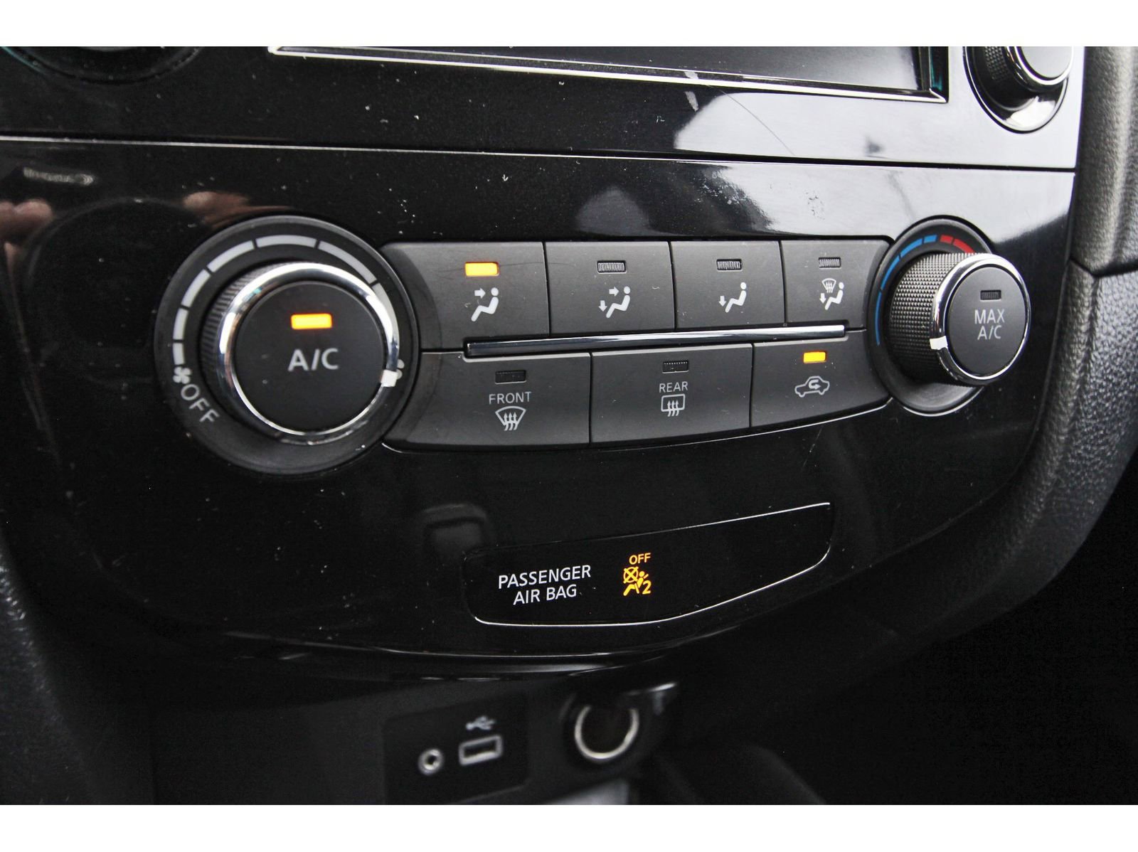 Used 2019 Nissan Rogue S AWD/4WD image 27