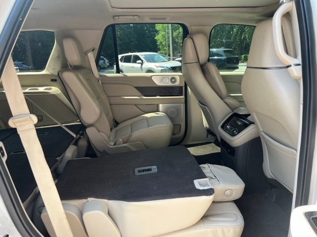 Used 2020 Lincoln Navigator Reserve w/ Luxury Package AWD/4WD image 13