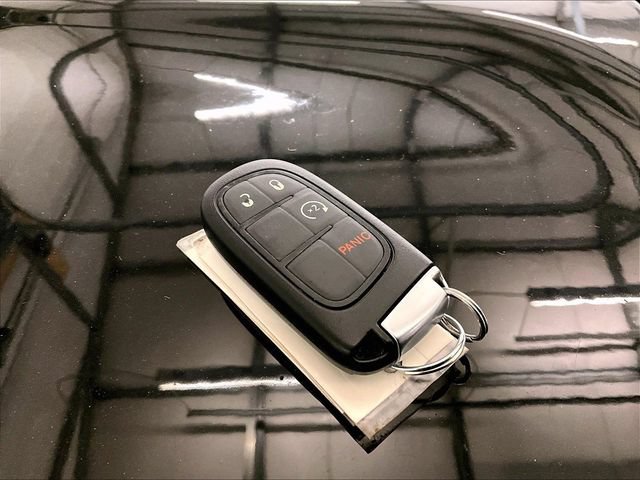 Used 2021 Jeep Cherokee Latitude Plus AWD/4WD image 10