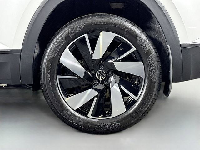 New 2026 Volkswagen Atlas Cross Sport SE AWD/4WD image 32