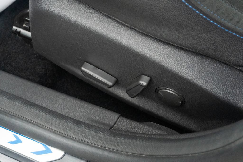 Used 2017 Ford Focus RS AWD/4WD image 18