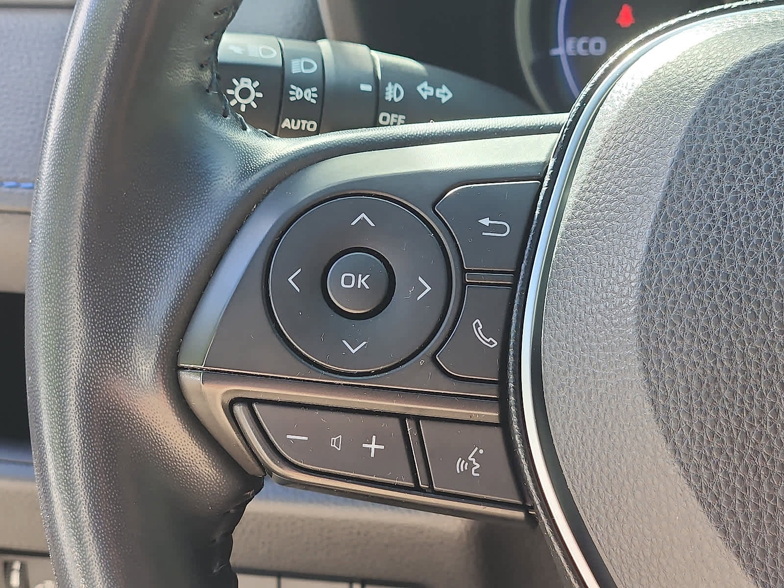 Used 2019 Toyota RAV4 XSE image 22