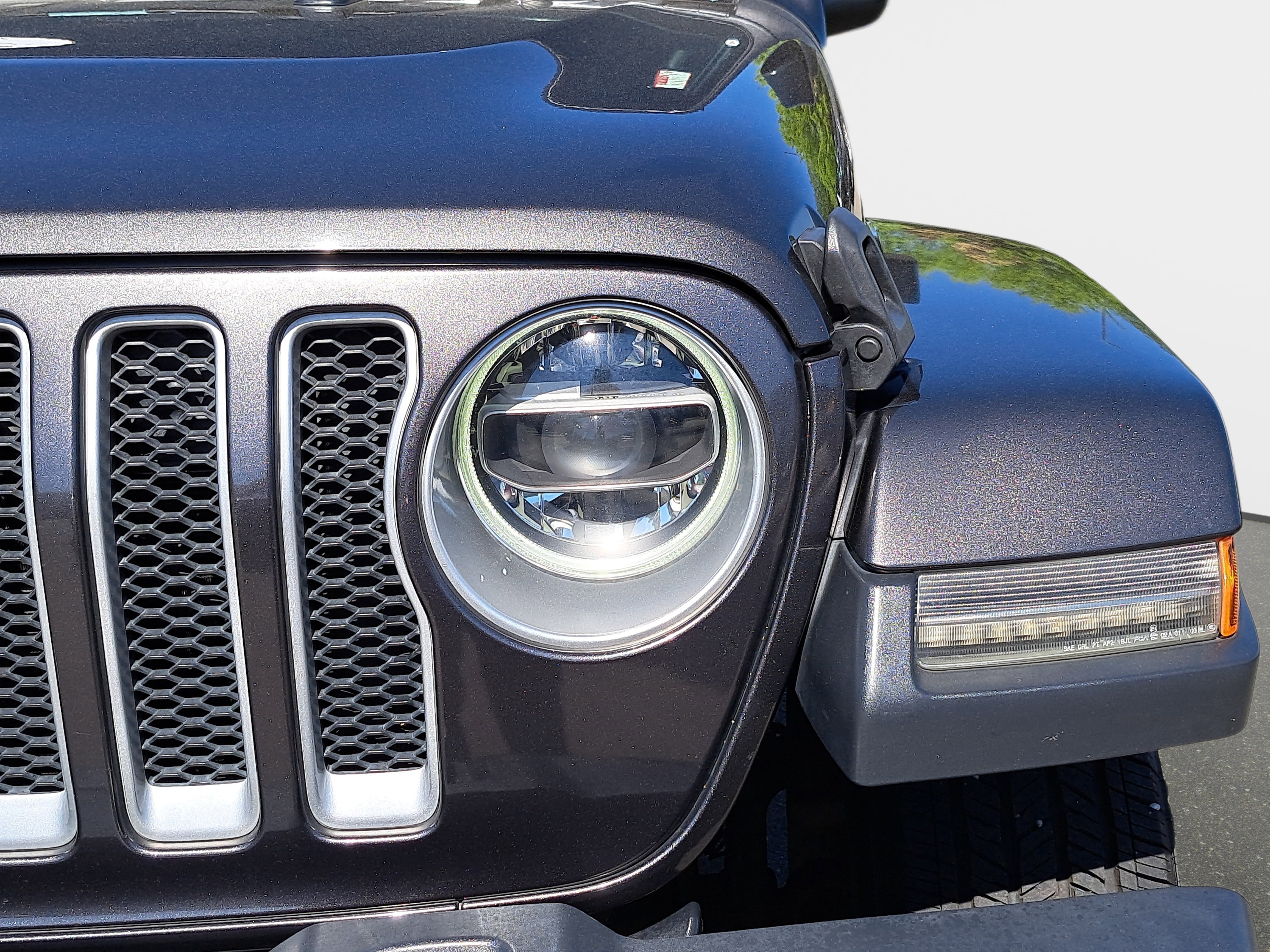 Used 2018 Jeep Wrangler Unlimited Sahara w/ Dual Top Group image 29