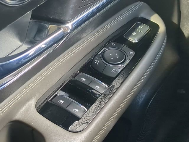 Used 2023 Lincoln Corsair Reserve image 28