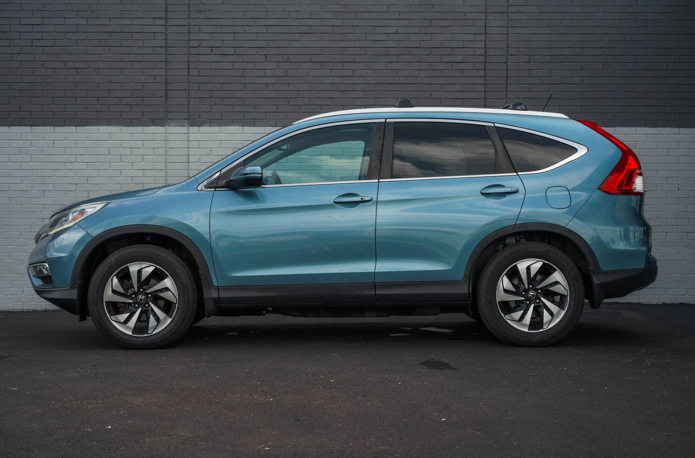 Used 2015 Honda CR-V Touring image 8