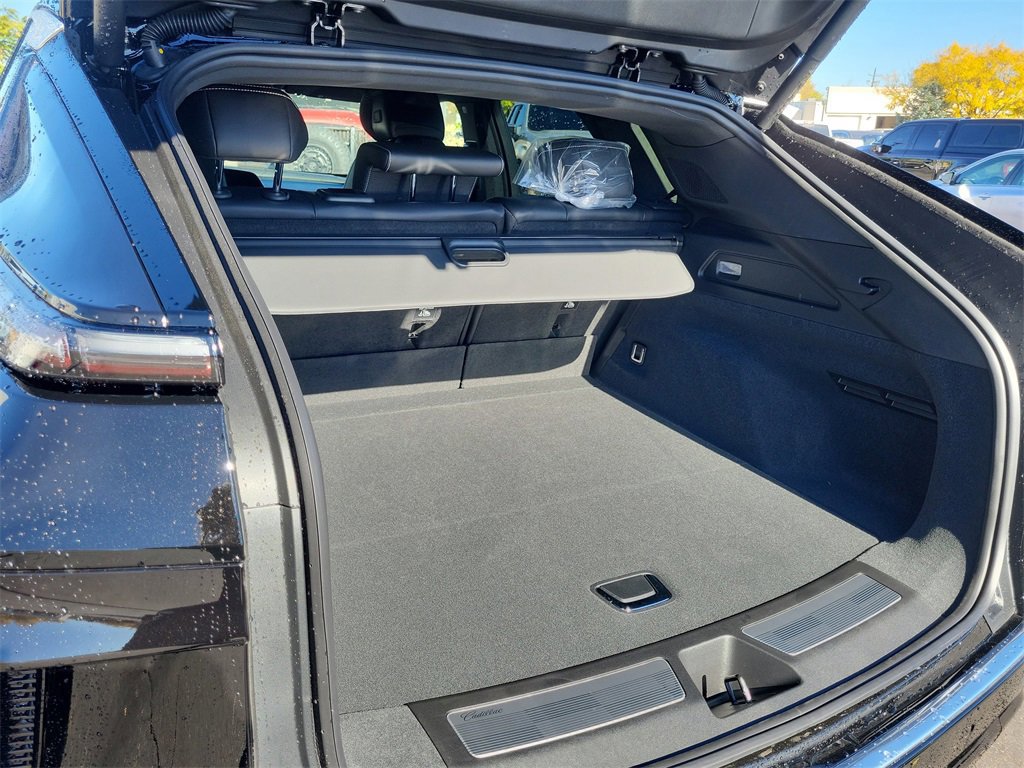 New 2026 Cadillac Lyriq Signature Luxury image 25