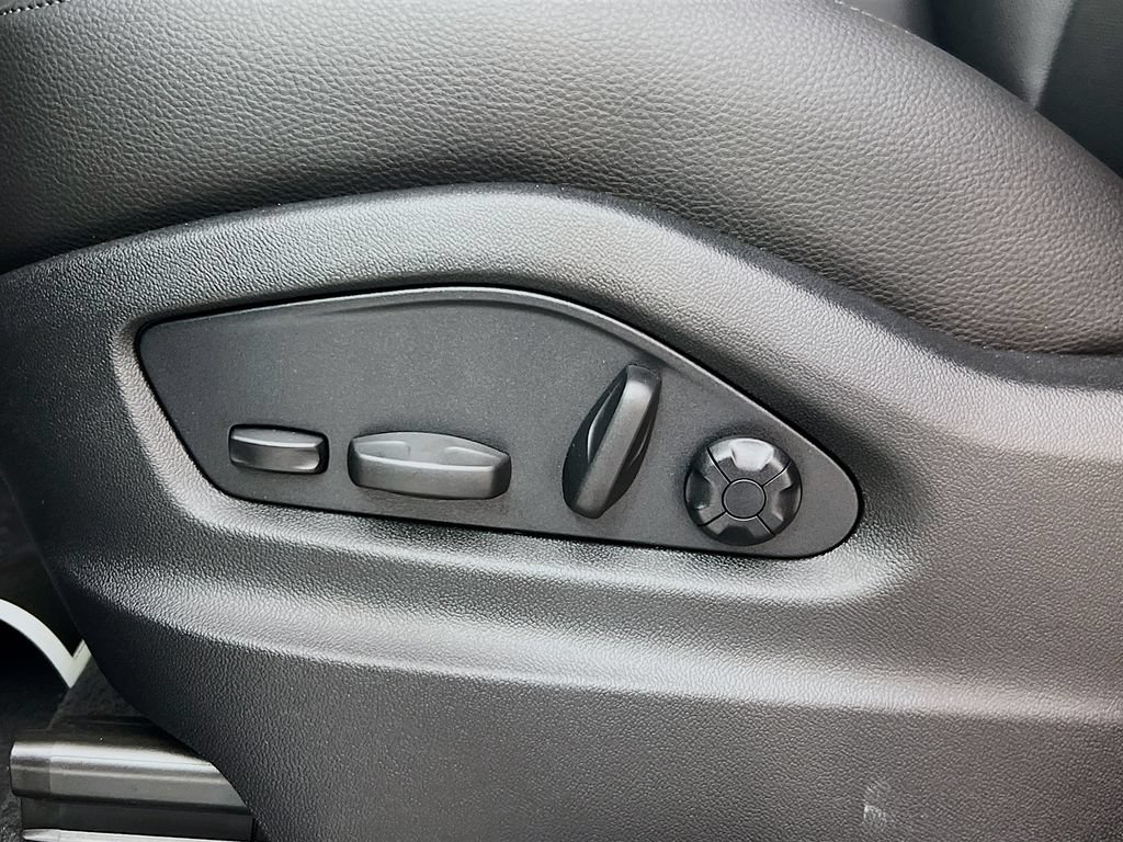New 2026 Porsche Cayenne AWD/4WD image 22