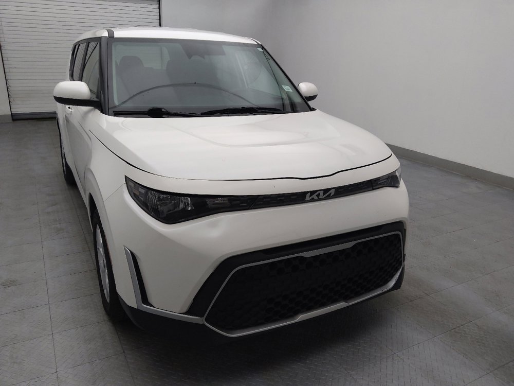 Used 2023 Kia Soul LX w/ LX Technology Package image 14