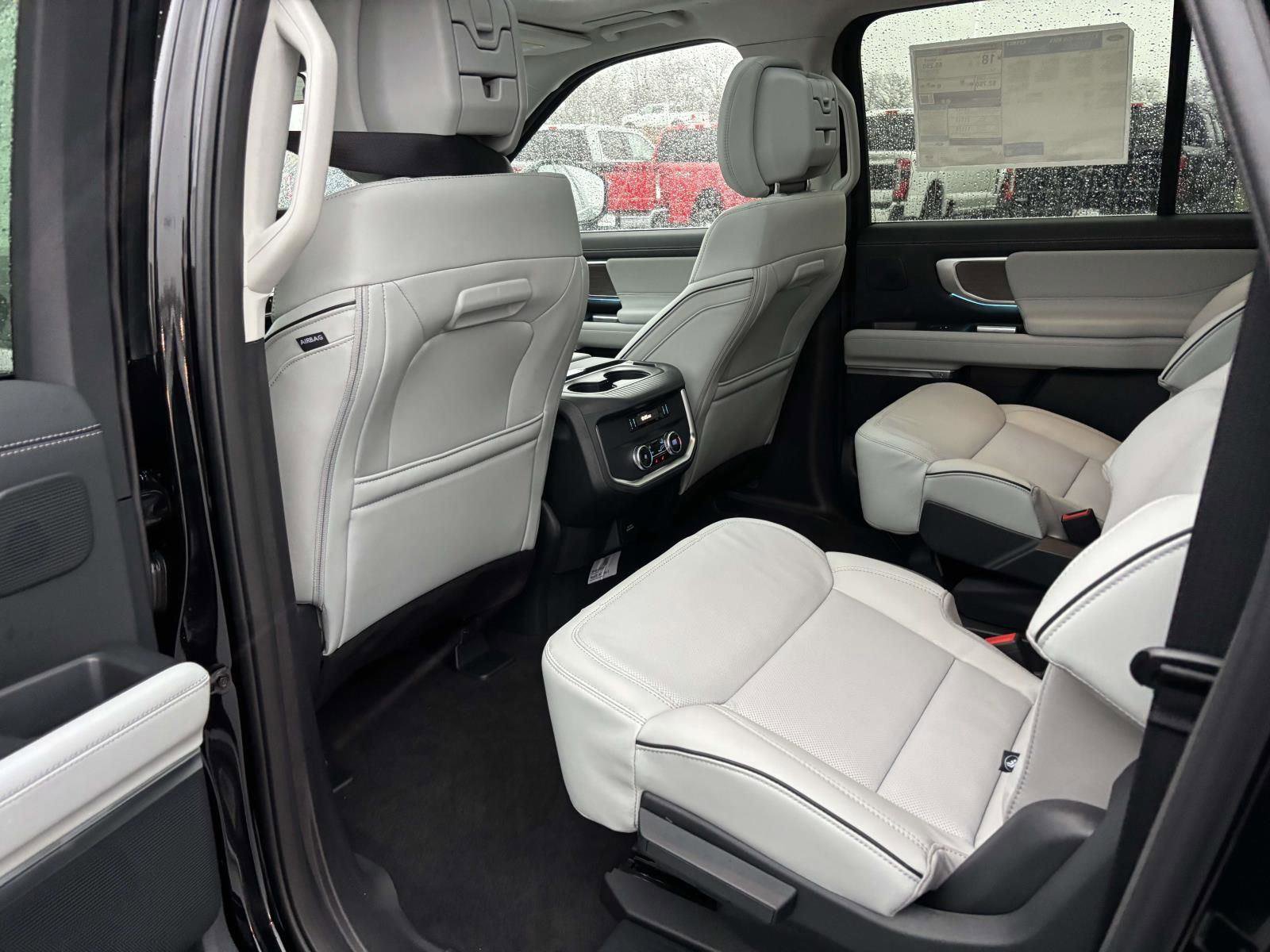 New 2026 Ford Expedition Max Platinum w/ Platinum Ultimate Package AWD/4WD image 27