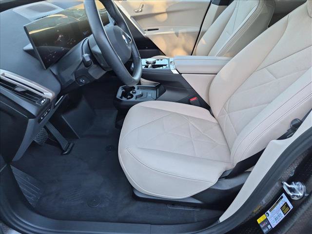 Used 2026 BMW iX xDrive45 AWD/4WD image 16